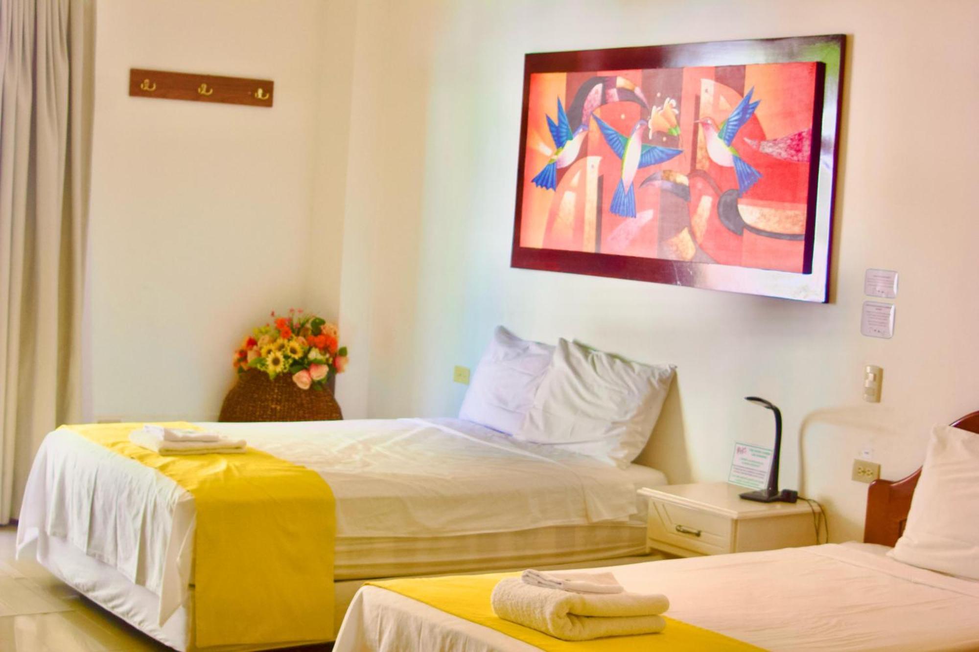 Galapagos Isabela Hotel Loja Пуэрто-Вильямиль Экстерьер фото