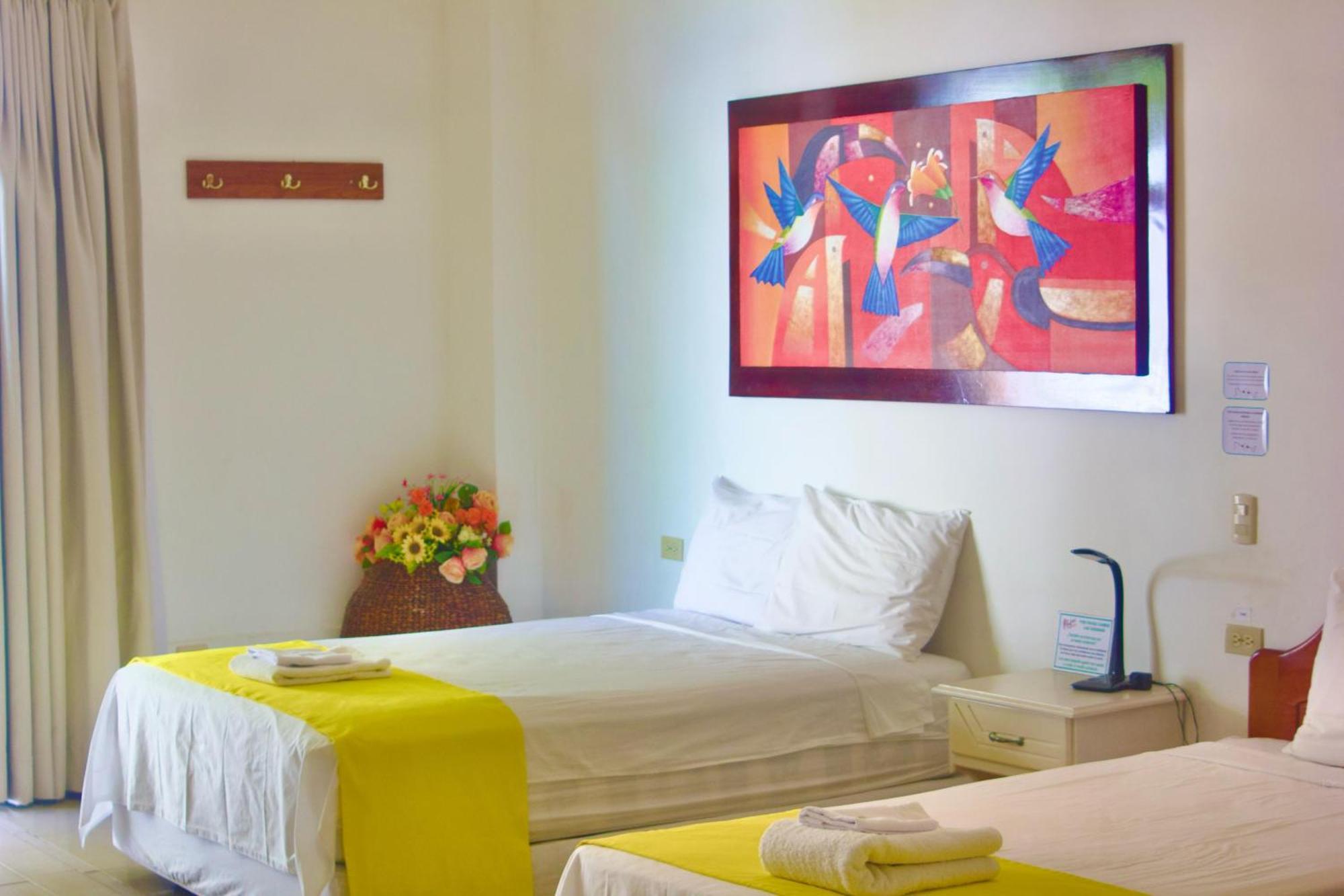 Galapagos Isabela Hotel Loja Пуэрто-Вильямиль Экстерьер фото