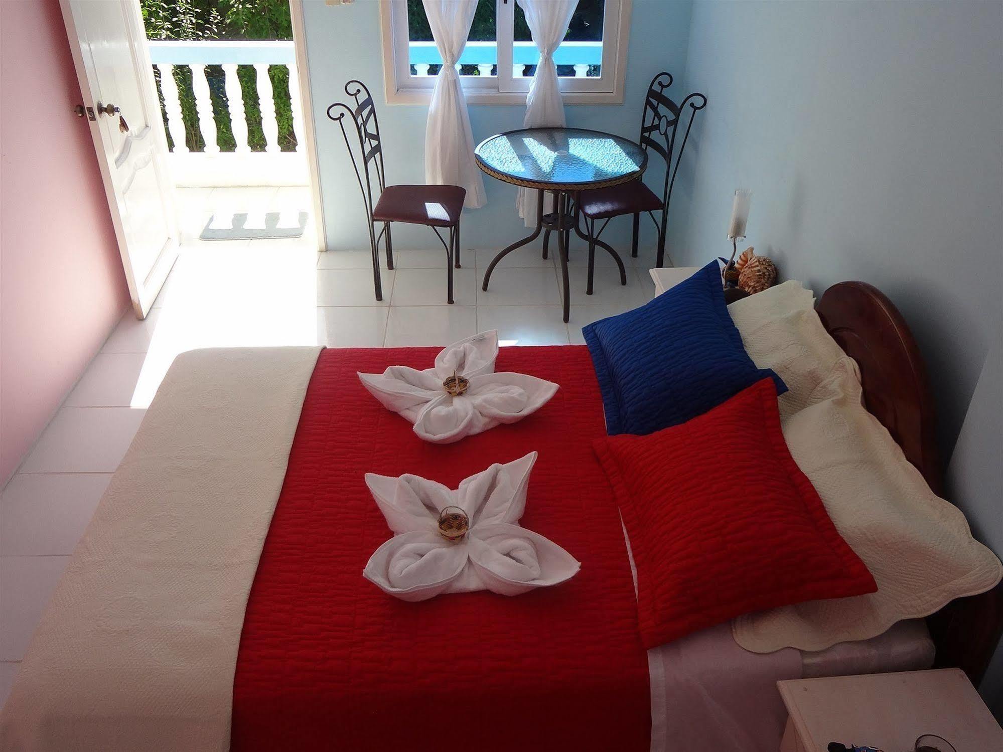 Galapagos Isabela Hotel Loja Пуэрто-Вильямиль Экстерьер фото